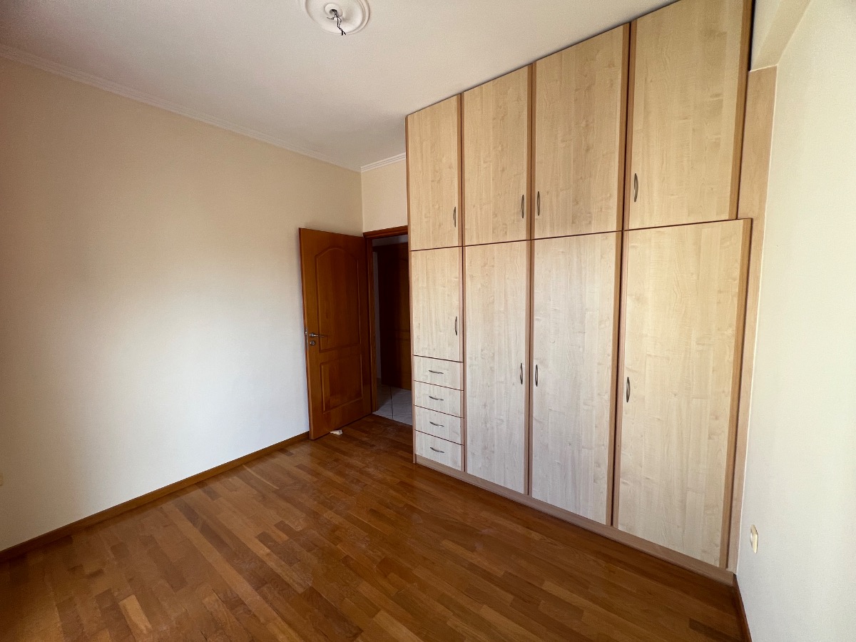 Painter and Decorator: Image 76